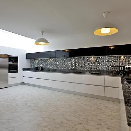 Βίλα Playa Blanca Sleeps 15 Pool Air Con Wifi