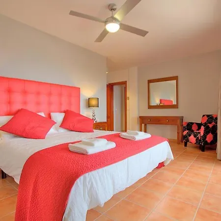 Villa Playa Blanca Sleeps 15 Pool Air Con Wifi *