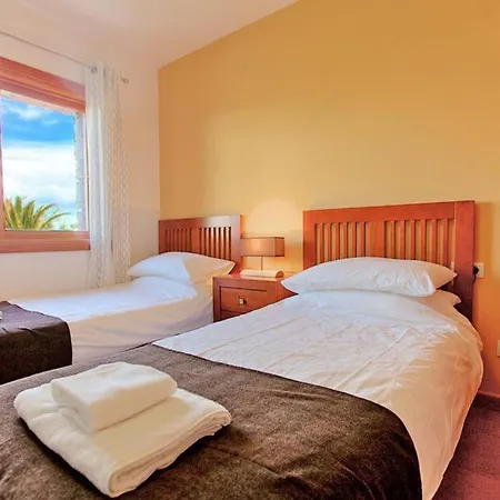 Playa Blanca Sleeps 15 Pool Air Con Wifi *