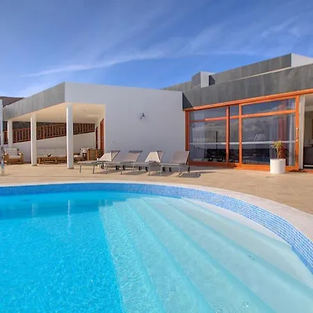 Villa Playa Blanca Sleeps 15 Pool Air Con Wifi